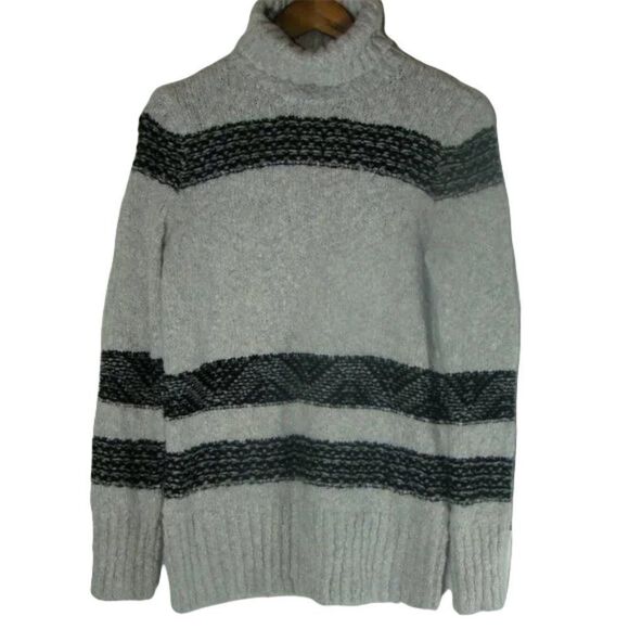 Universal Thread Gray Black Striped Glitter Pullover Turtleneck Sweater Small - Picture 1 of 8